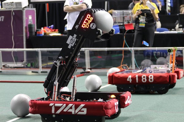 Team Otto - climbing mechanism on robot Team Otto - climbing mechanism on robot