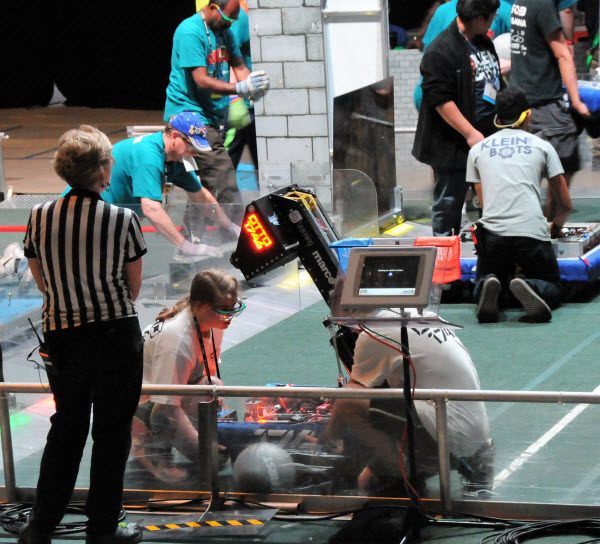 Students of Robotics Team at World Championship 2016