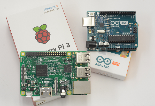 Raspberry Pi vs Arduino Uno 