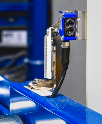 Light-Operate or Dark-Operate Photoelectric Sensors. Which is Better for your Application?